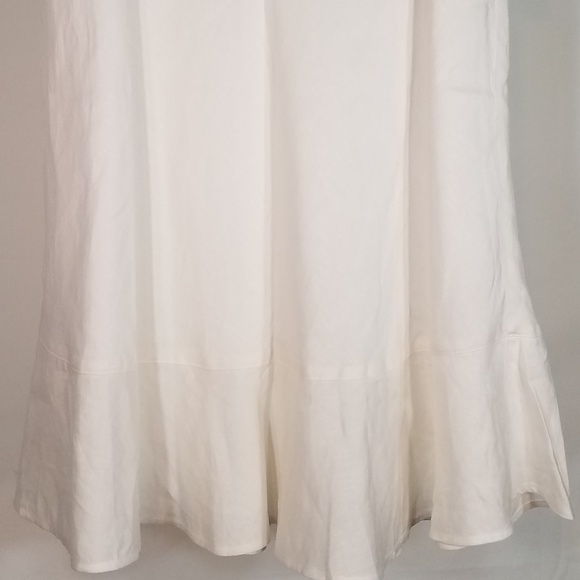 East 5th Dresses & Skirts - NWT white linen blend fit & flare trumpet skirt 10